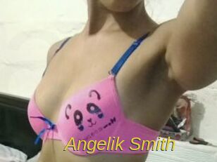 Angelik_Smith