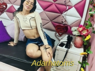 Adarhatoms
