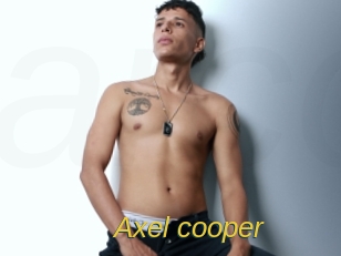 Axel_cooper