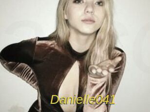Danielle041