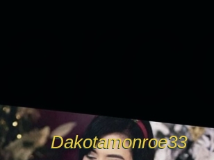 Dakotamonroe33