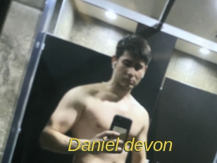 Daniel_devon