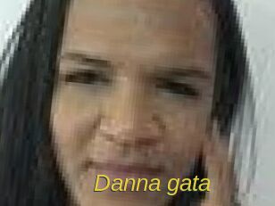 Danna_gata