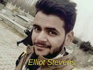Elliot_Stevens