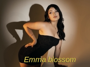 Emma_blossom