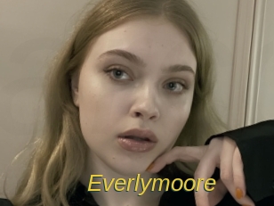 Everlymoore