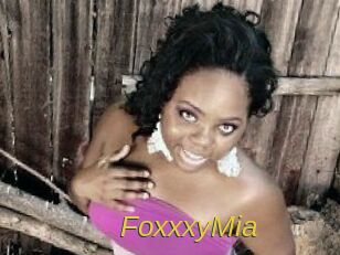 FoxxxyMia