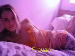 Freya_x