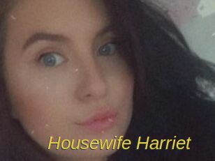 Housewife_Harriet
