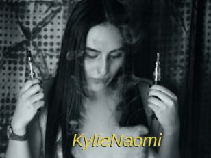 KylieNaomi