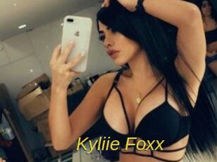 Kyliie_Foxx