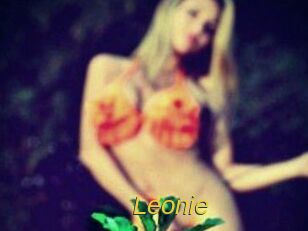 Leonie