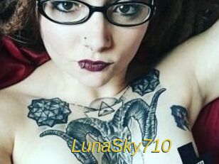 LunaSky710