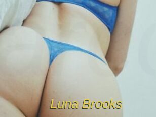 Luna_Brooks