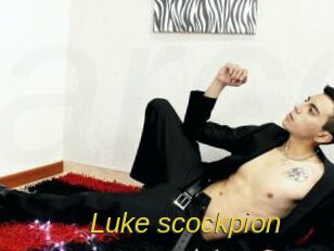 Luke_scockpion