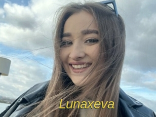Lunaxeva