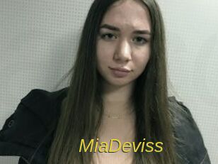 MiaDeviss