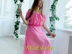 MiaEvanly