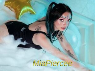 MiaPiercee