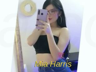 Mia_Harris