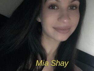 Mia_Shay