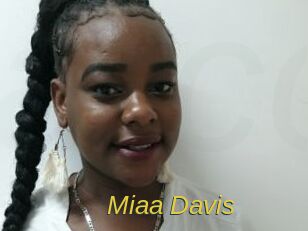 Miaa_Davis