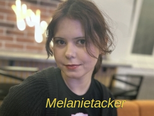 Melanietacker
