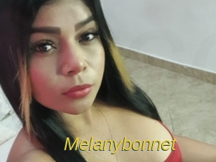 Melanybonnet