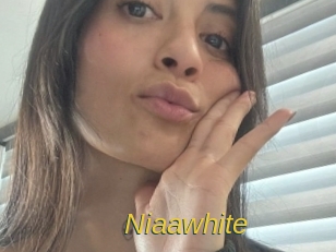 Niaawhite