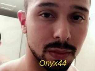 Onyx44