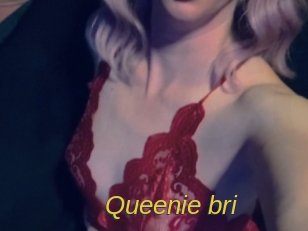 Queenie_bri