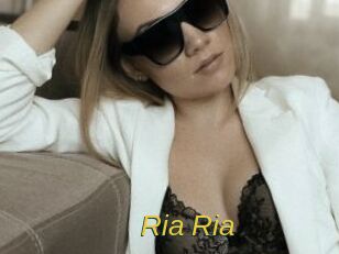 Ria_Ria