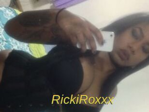 RickiRoxxx