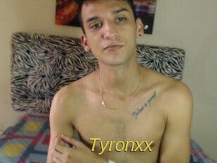 Tyronxx