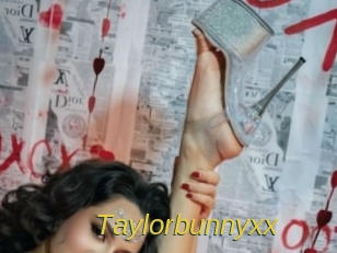Taylorbunnyxx