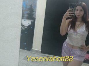 Yeseniahott88